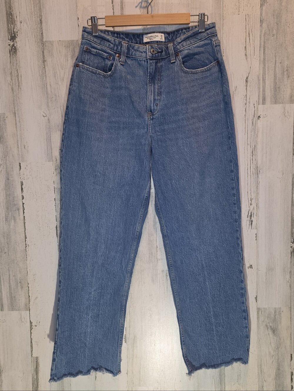 Abercrombie & Fitch Curve Love Vintage Straight Jeans 29/8 High Rise Raw Hem
